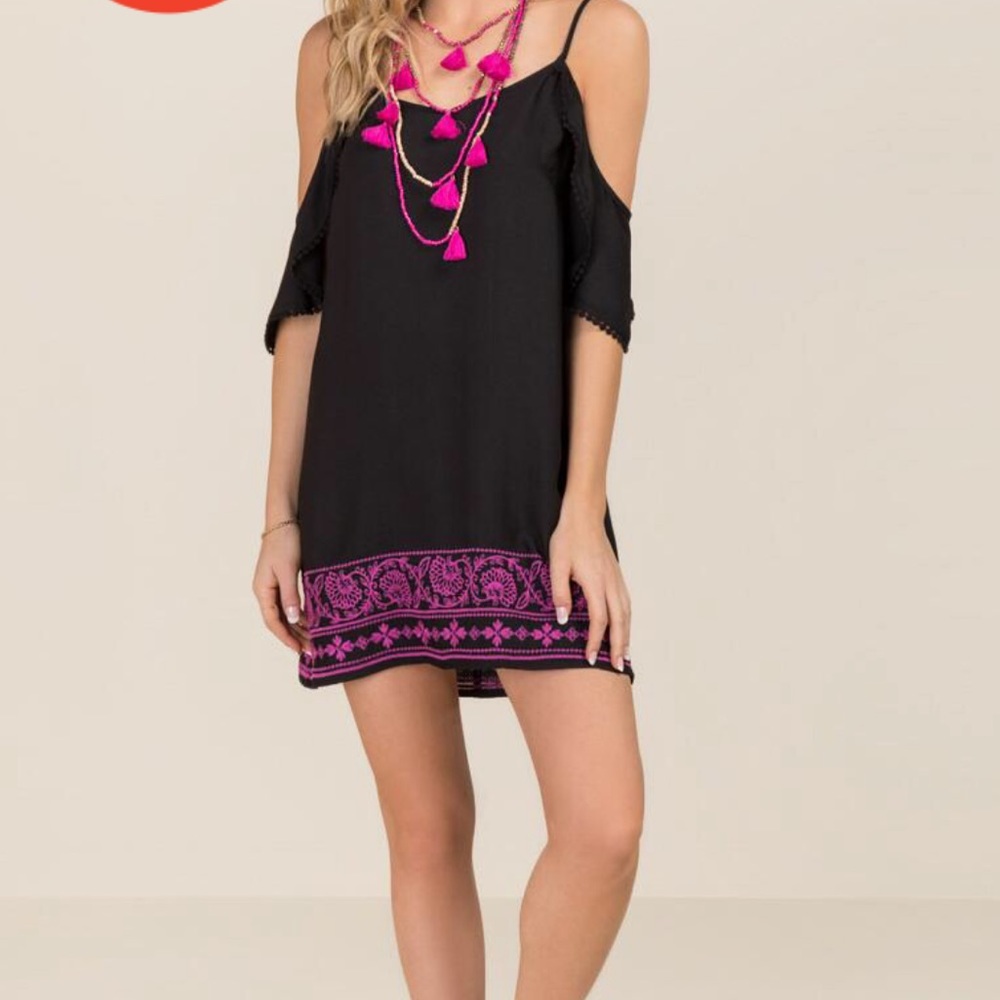 NWT Francesca’s Kelly Embroidered Cold Shoulder Ruffle Sleeve Dress. Size: M
